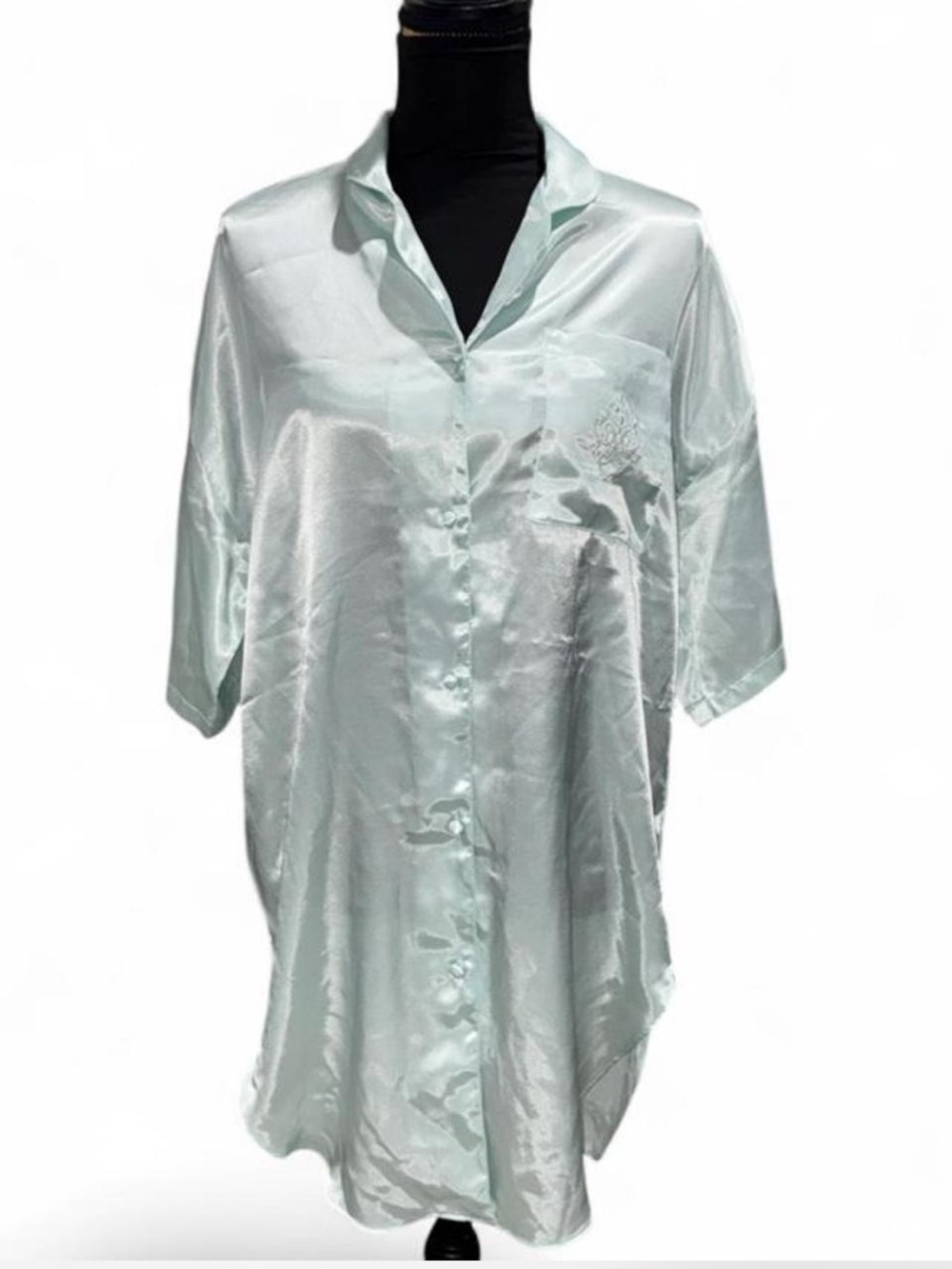 Maryann’s vintage Mint Button-Up Sleep Shirt